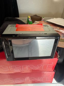 Pioneer radio DMH-241ex