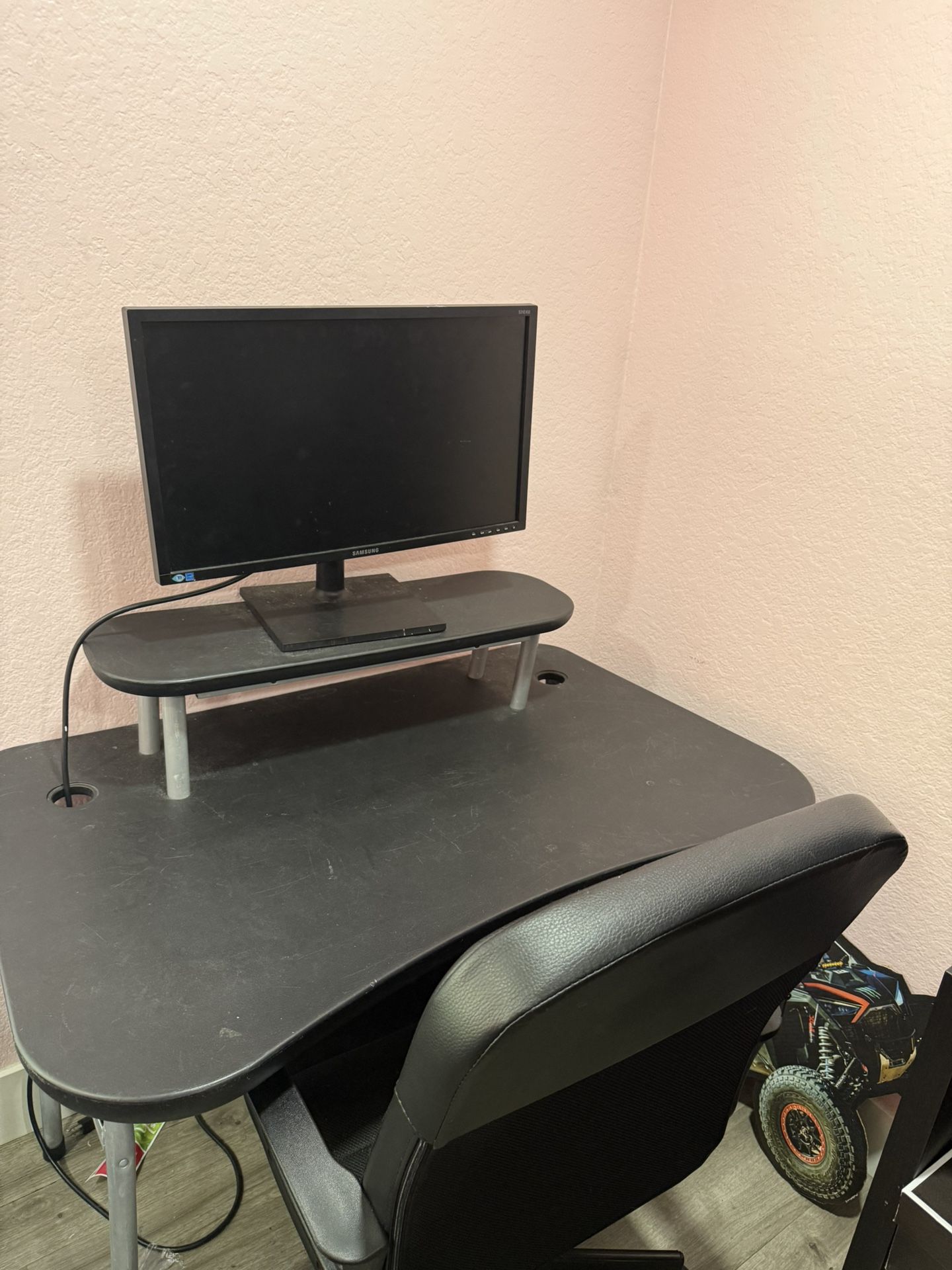 Study Table And Office Chair With Screen