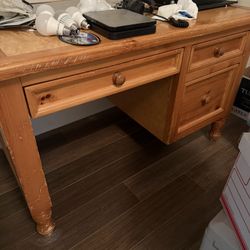 Free Desk 