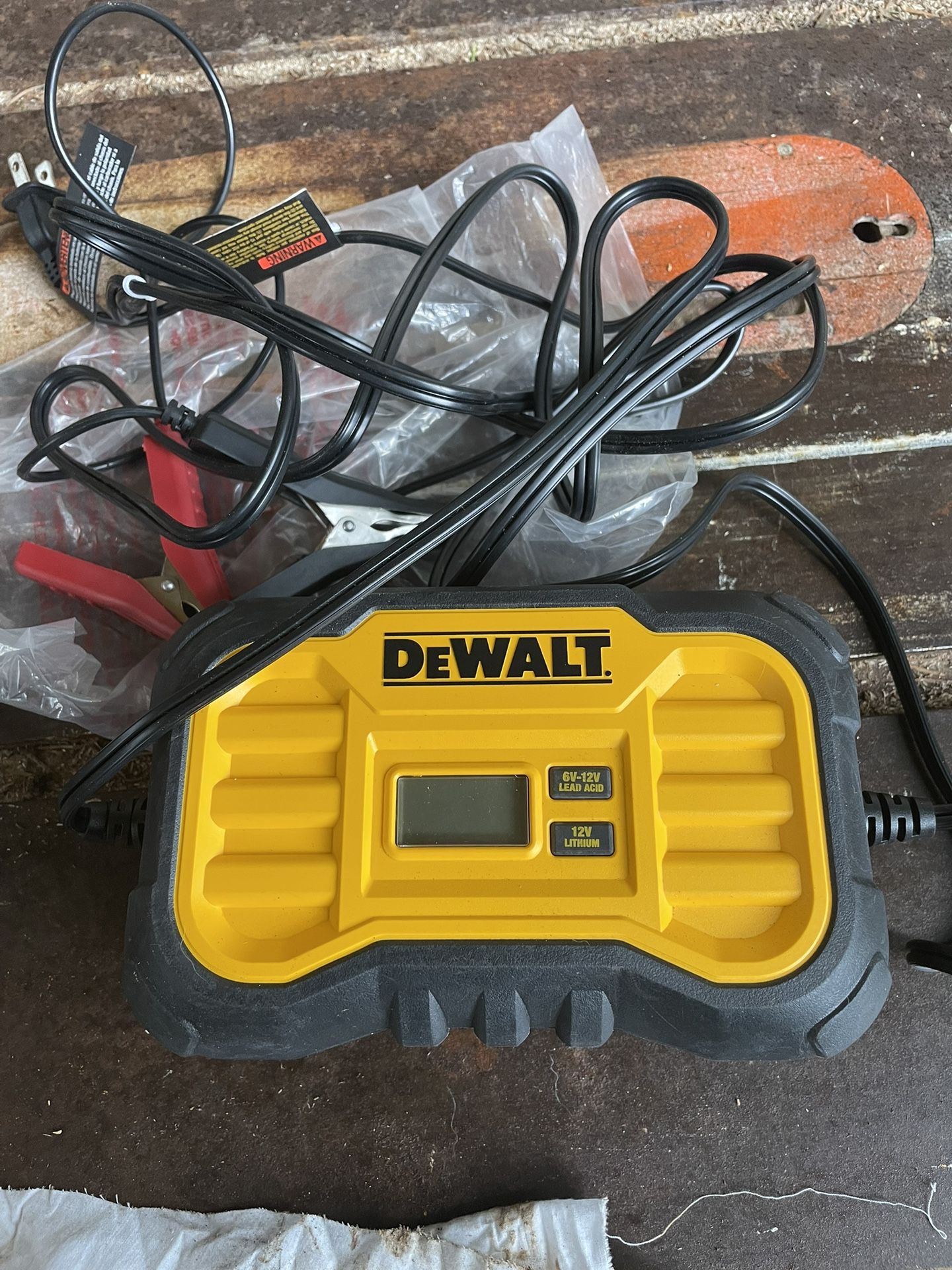 Dewalt Battery Charger