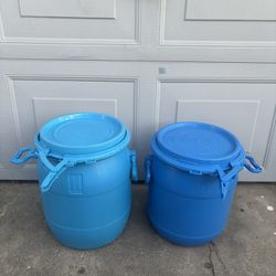 Chicken 🐓 Feed Storage Container 