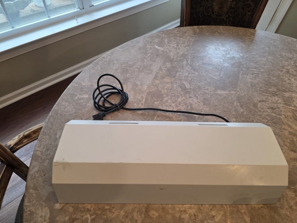 Reptile Terrarium Hood/ Lamp