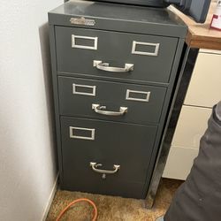 3 Drawer Metal File Cabinet 