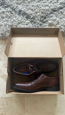 NEW Clarks Collection Men’s Size 9 Brown Leather Dress Shoes