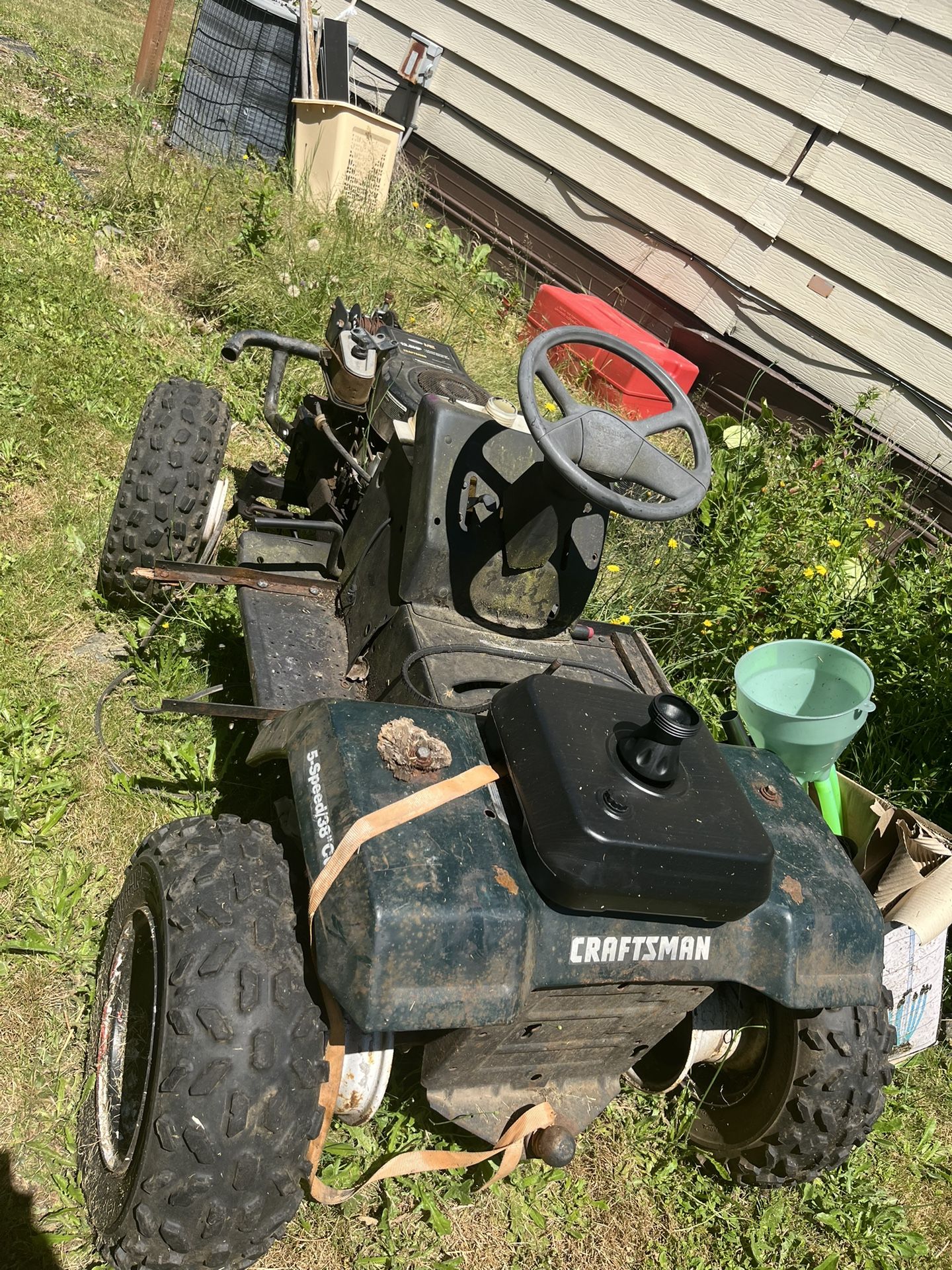Craftsmen Ridding Lawn Mower