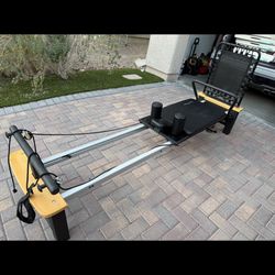 Stamina Aeropilates Pilates Reformer