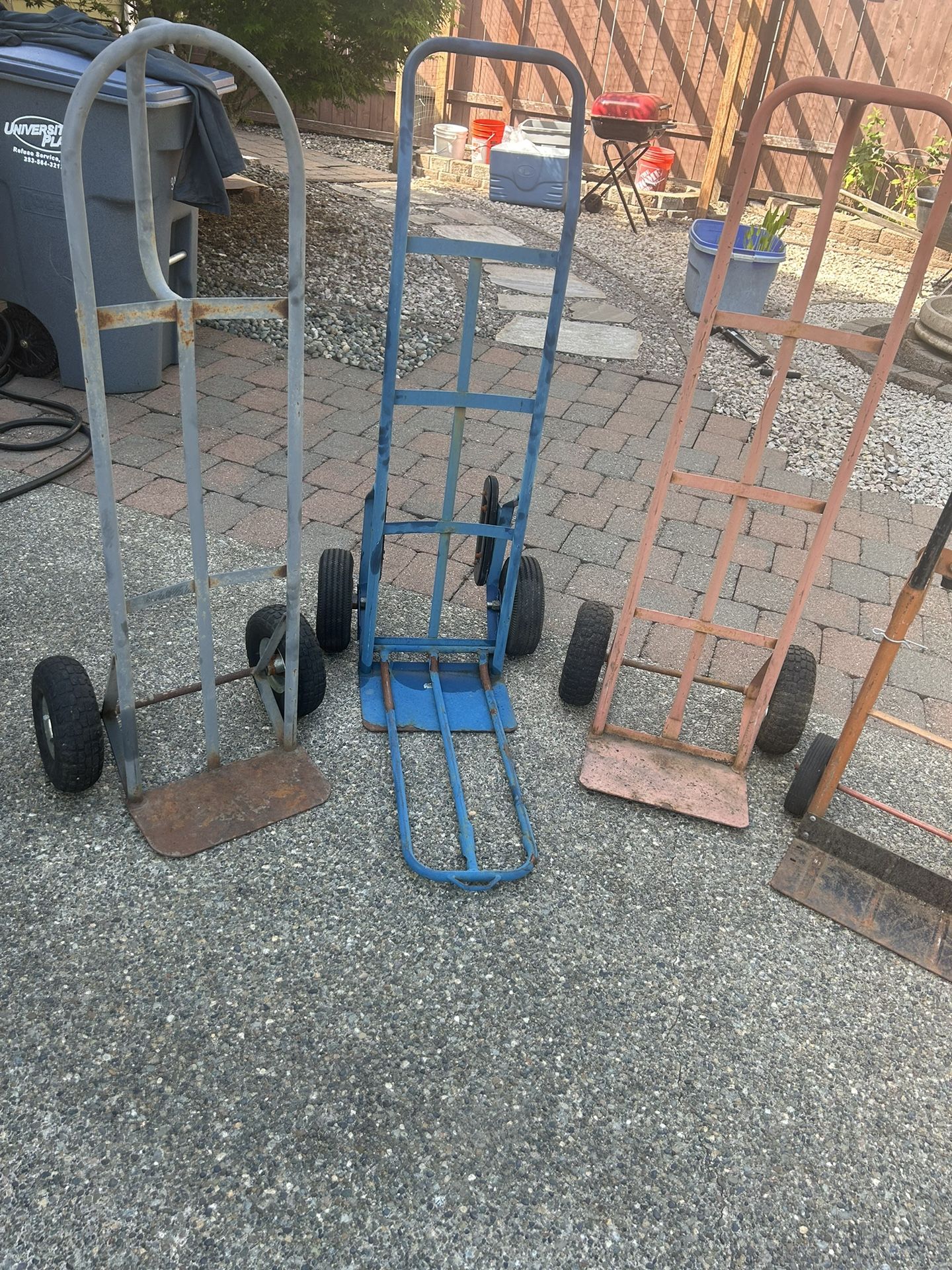 Free Handtrucks