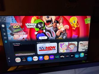 75 inch Samsung 4 k tv like new 2023 model comes with feet and original remote need gone asking 400  like out of the box new need gone