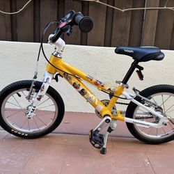 Woom 2 Bike + Spare Wheel, 14” wheels