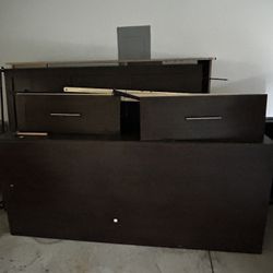 Full Size Murray Bed W/mattress