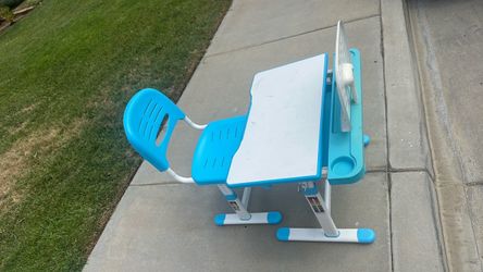 Kids table