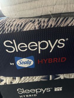 Mattress queen size used like new clean