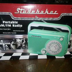 Portable AM/FM Radio Studebaker! Classic Retro Look! Brand New In Box! 
