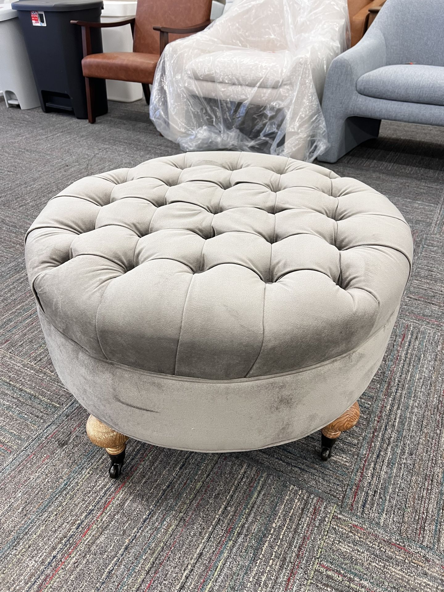 Tufted Round Ottoman Mushroom, New