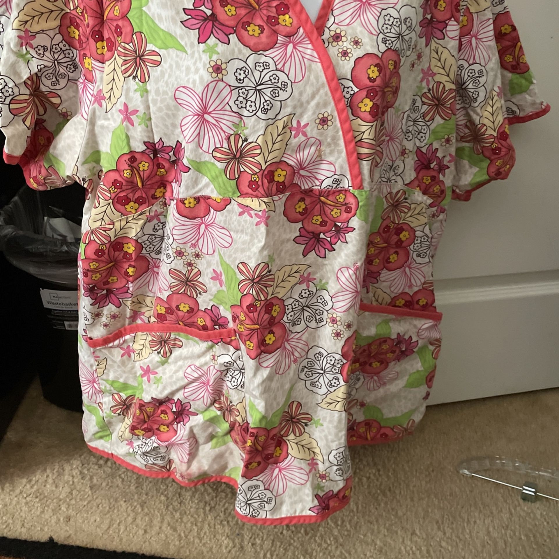 T afford V Neck Beautiful Scrub Top