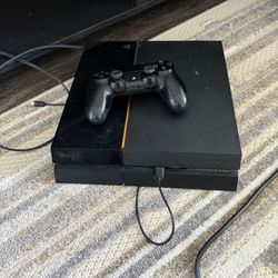 Ps4 With Controller