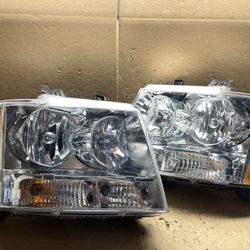 #OH94 Chevy Tahoe Suburban  Avalanche Chrome Halogen Headlight Pair 