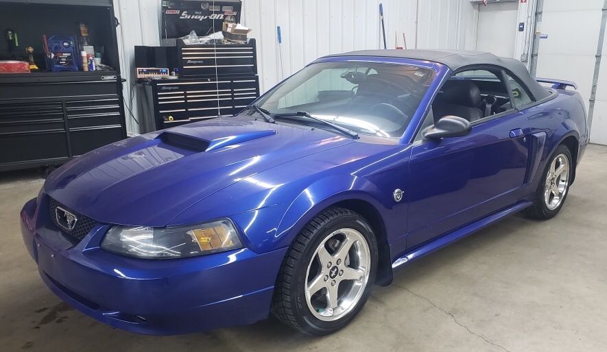 2004 Ford Mustang