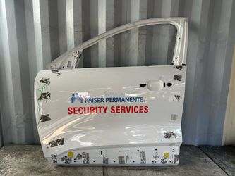 2020 2021 2022 2023 2024 FORD ESCAPE FRONT LEFT DRIVER SIDE DOOR SHELL OEM