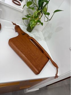 Cutting Board w/Knife
