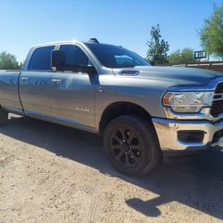 2012 5th Wheel Trailer 30' Plus 2022 Ram 3500