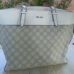 Nine West Tote -$20