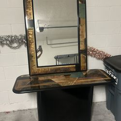Console With Mirror 