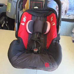 Baby trend car seat