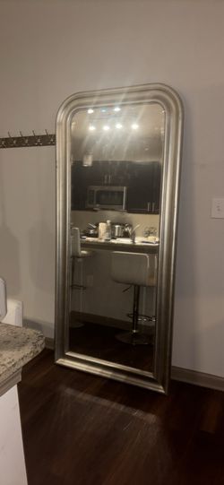 Tall mirror