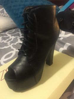 Women shoes