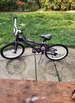 Mongoose BMX bike hoop D