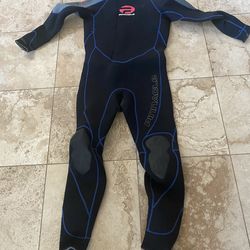 Pinnacle wetsuit 5mm size xl.