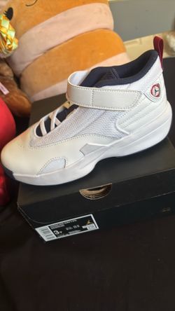 Jordan max aura 6