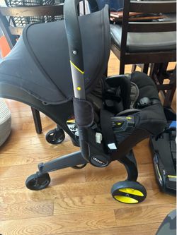 Doona Car Seat & Stroller