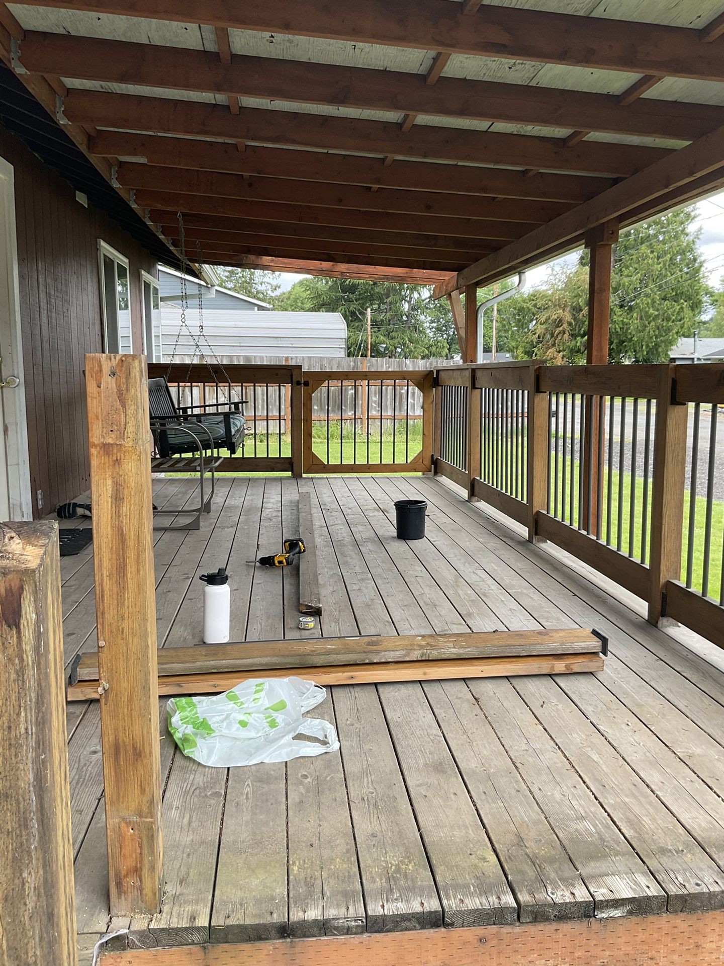FREE DECK AND RAILING