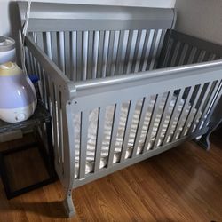 Crib -Gray, Convertible, Barely Used