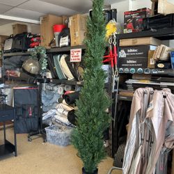8ft Artificial Tree 