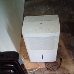 Dehumidifier 