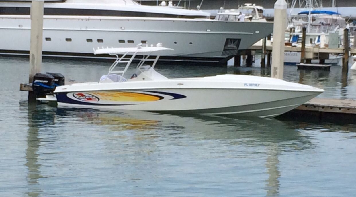 Catera boats scarab scorpion avanti donzi contender hydrasport center console mercury outboard