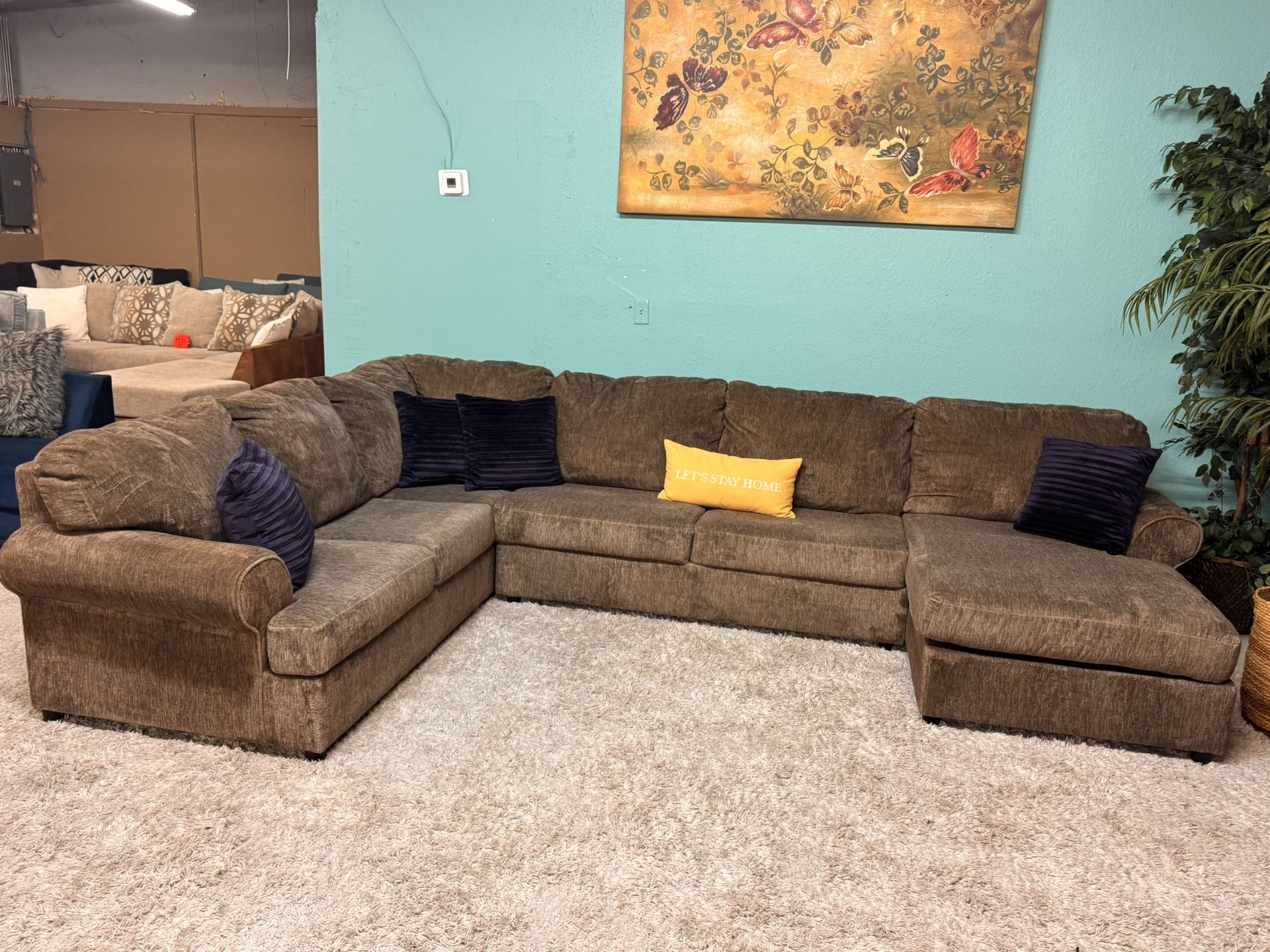 Large Brown 3 Piece Sectional Couch Living Room Set (Throw Pillows Not Included)