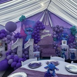 Balloons Flower arrangement Backdrops Graduation Class If 2025 Redon Chairs Umbrella Tarps Carpas Lomas