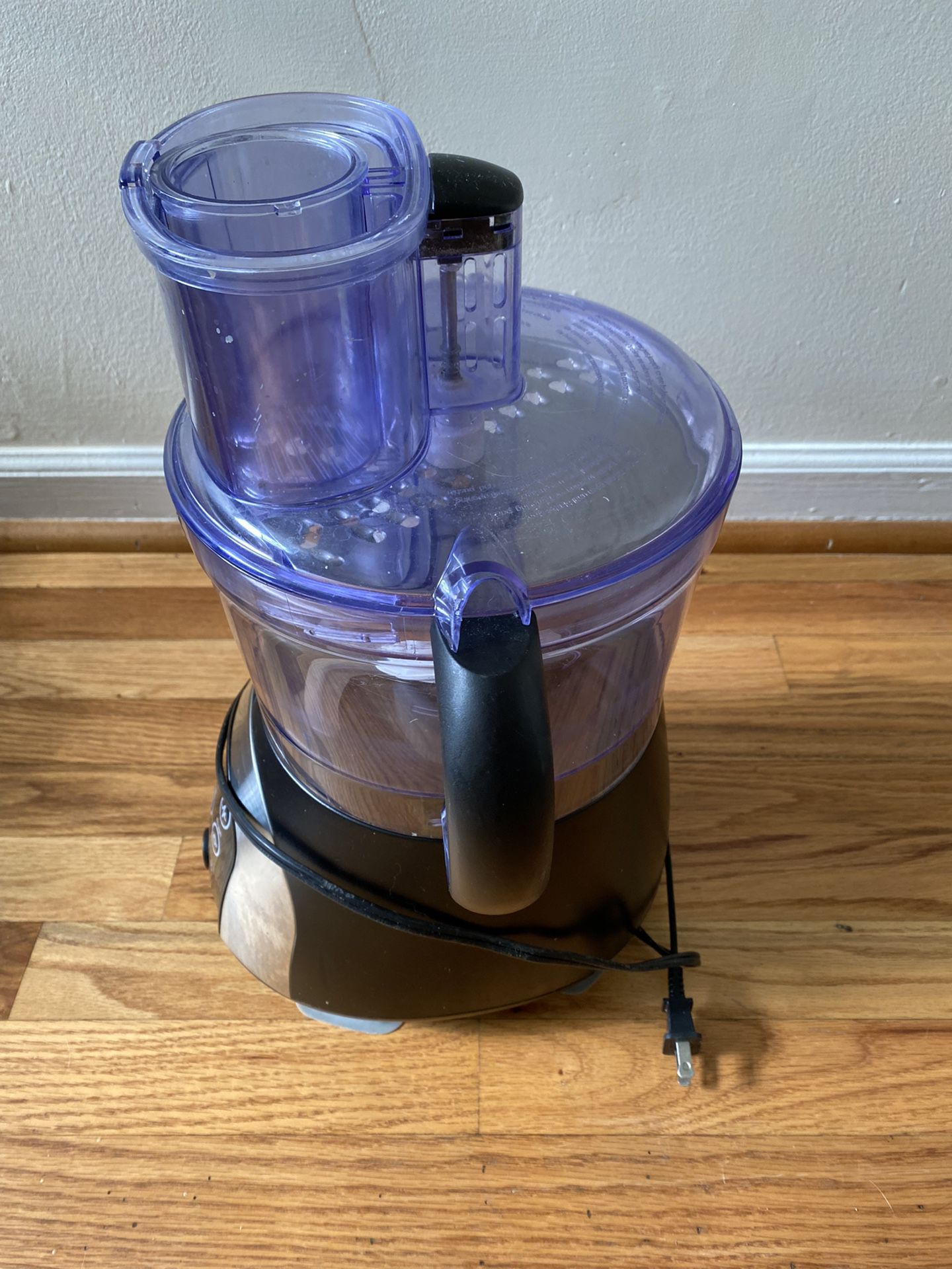 GE model 169203 food processor 14 cup work great for Sale in West