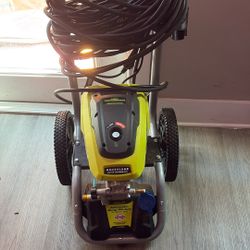 High performance RYOBI Pressure Washer - With Attachments 