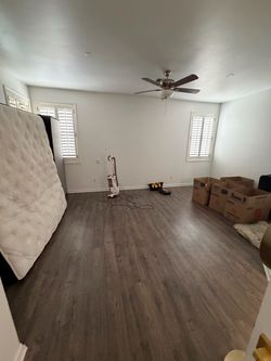 Stearns & Foster King Pillow Top mattress & foundations
