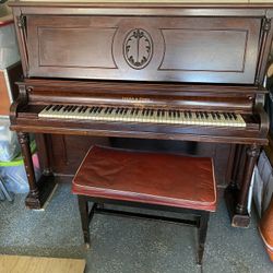 Piano Ivers & Pond 1906 Mahogany 