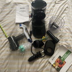 Used One Time Aeitto Slow Juicer. Perfect Condition 