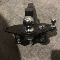 Curt Round Bar Weight Distribution Hitch