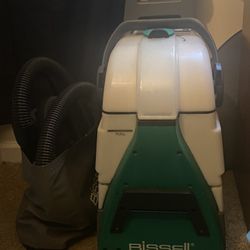 Carpet cleaner