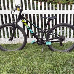 Trex Mountain bike 