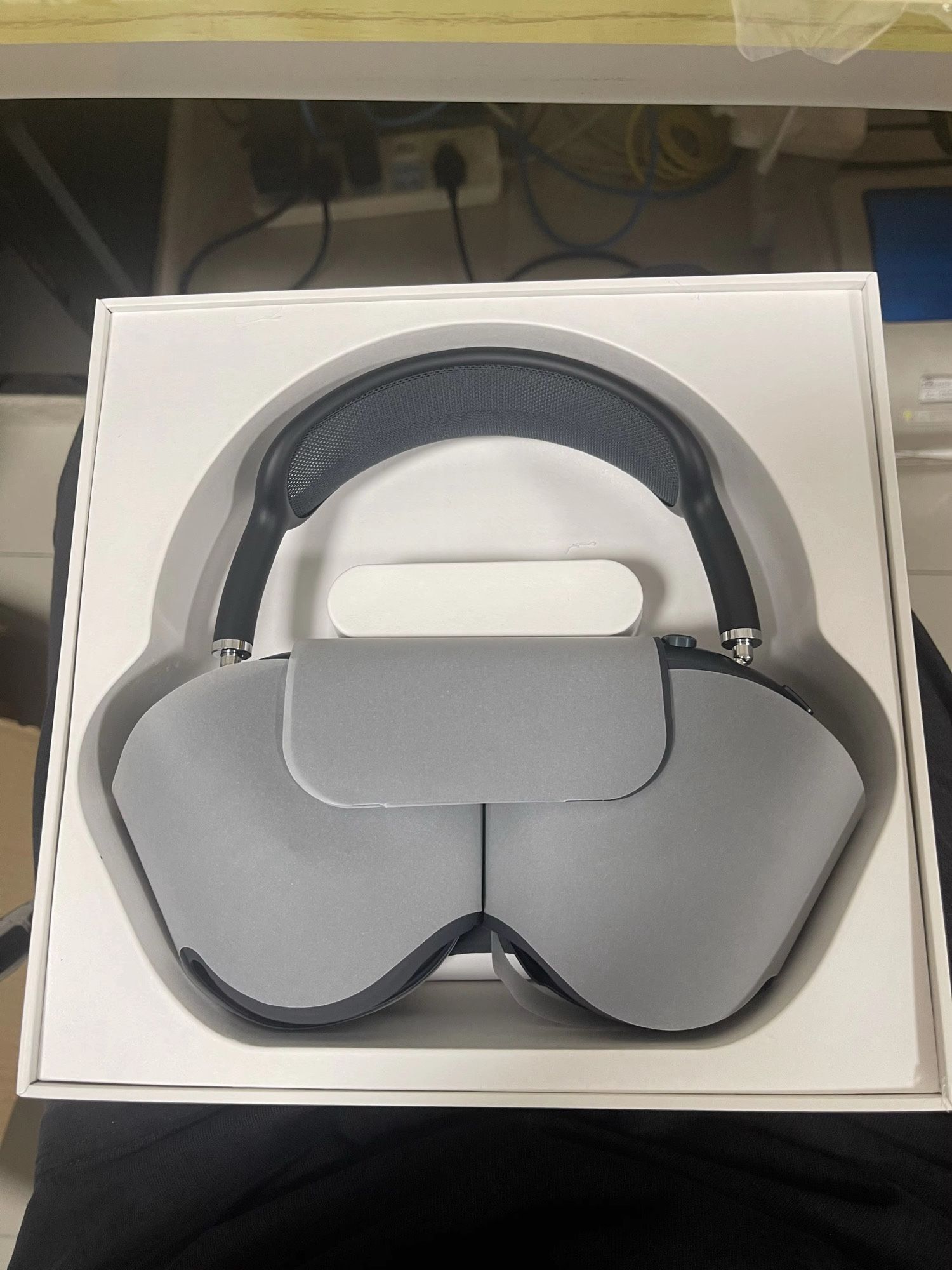 Brand new Airpod Max